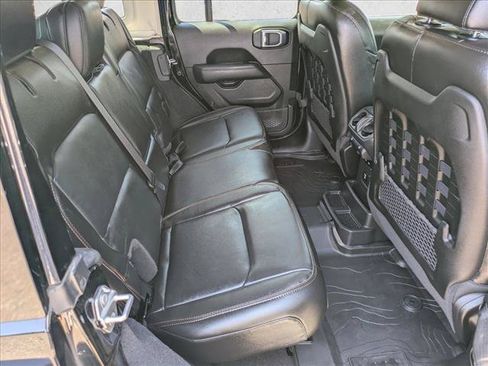 Used 2021 Jeep Wrangler Unlimited Rubicon w/ Dual Top Group AWD/4WD image 19