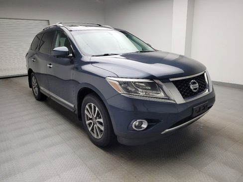 Used 2016 Nissan Pathfinder SL w/ SL Tech Package AWD/4WD image 13