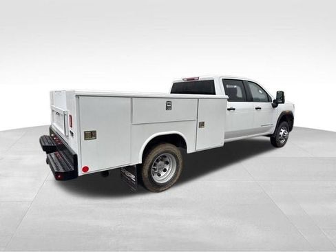 New 2025 GMC Sierra 3500 Pro w/ Convenience Package AWD/4WD image 4