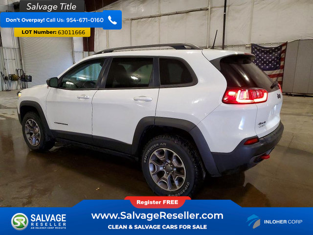Used 2020 Jeep Cherokee Trailhawk w/ Cold Weather Group AWD/4WD image 3