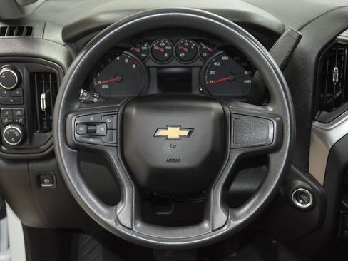 Used 2024 Chevrolet Silverado 2500 Custom w/ Custom Value Package image 40