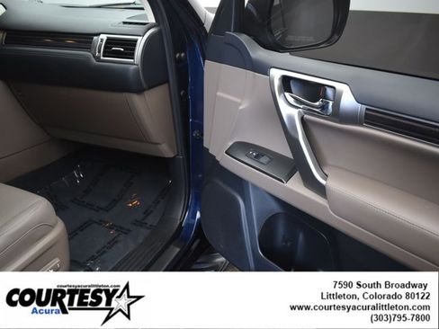 Used 2023 Lexus GX 460 Premium image 29