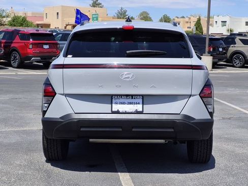 Used 2025 Hyundai Kona SEL FWD image 5