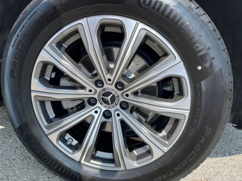 Used 2024 Mercedes-Benz GLC 300 GLC 300 image 32