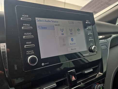 Used 2024 Toyota Camry LE FWD image 22