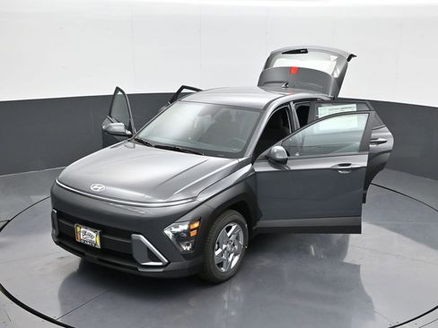 New 2026 Hyundai Kona SE image 30