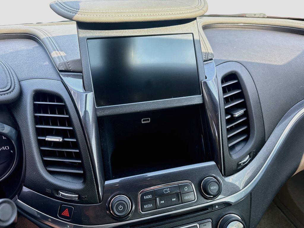 Used 2014 Chevrolet Impala LT w/ Convenience Package FWD image 14