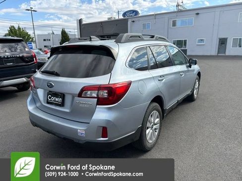 Used 2017 Subaru Outback 2.5i Premium AWD/4WD image 12
