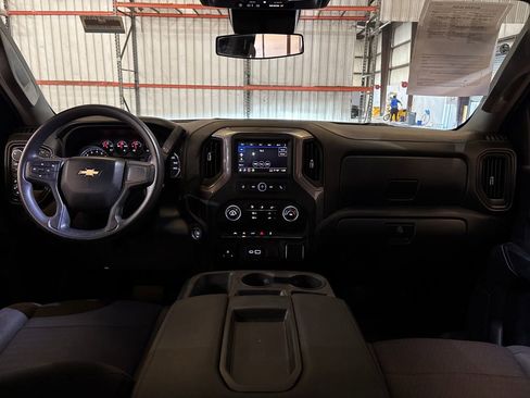 Used 2023 Chevrolet Silverado 1500 Custom image 12