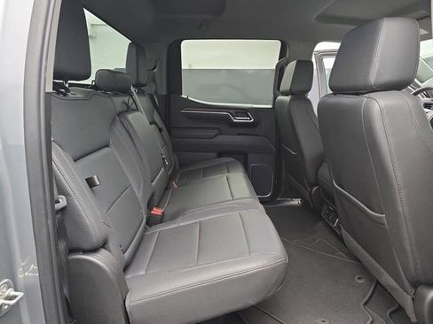Used 2025 GMC Sierra 1500 SLT image 50