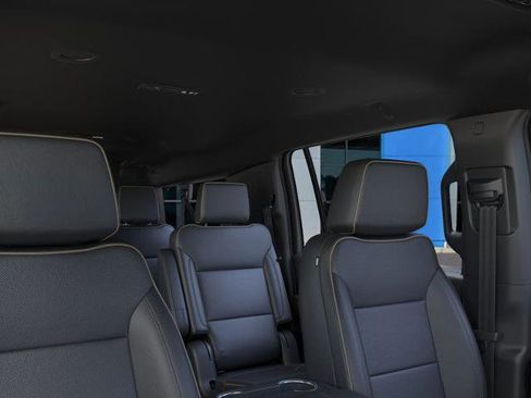 New 2026 Chevrolet Suburban Premier image 24