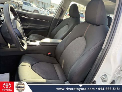 Used 2020 Toyota Camry LE image 12