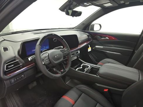 New 2026 Chevrolet Traverse RS image 9