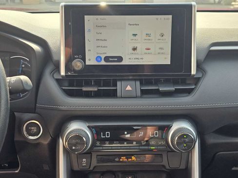 Certified 2025 Toyota RAV4 XLE AWD/4WD image 26