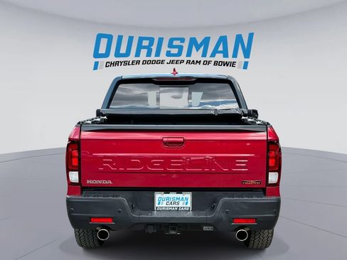 Used 2024 Honda Ridgeline TrailSport image 3