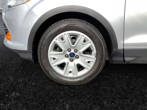 Used 2015 Ford Escape S image 25
