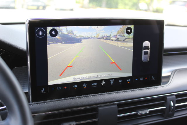 Certified 2023 Lincoln Corsair AWD image 24