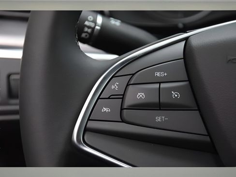 Used 2026 Cadillac XT5 Luxury w/ LPO, Floor Liner Package FWD image 32