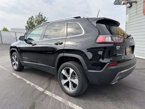 Used 2019 Jeep Cherokee Limited AWD/4WD image 8