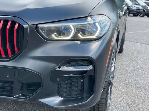 Used 2022 BMW X5 xDrive40i w/ M Sport Package AWD/4WD image 2