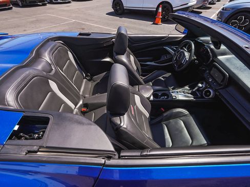 Used 2018 Chevrolet Camaro SS RWD image 51