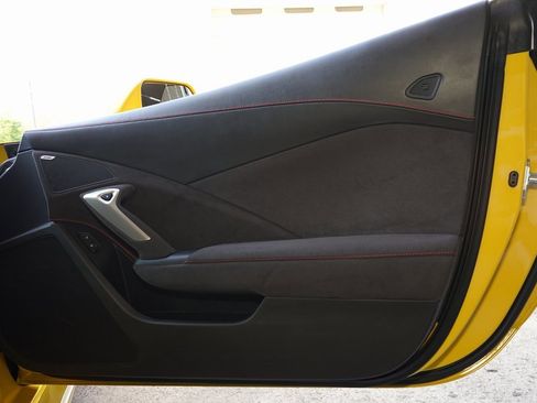 Used 2015 Chevrolet Corvette Z06 image 26