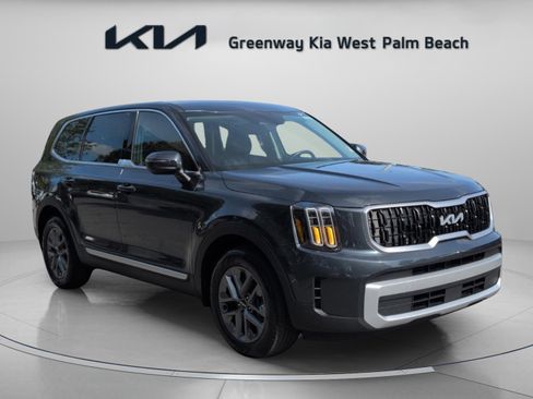 Certified 2024 Kia Telluride LX image 1