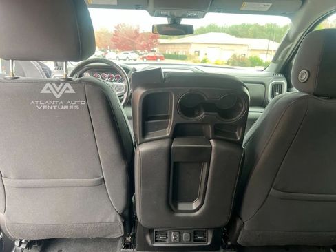 Used 2021 Chevrolet Silverado 1500 LT image 23