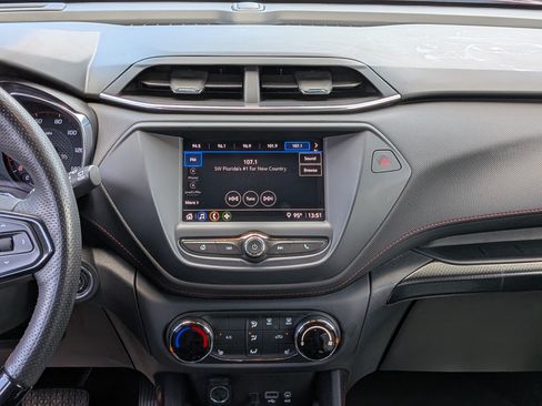 Used 2022 Chevrolet TrailBlazer RS FWD image 17