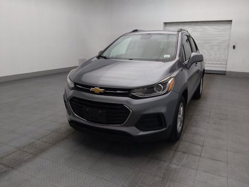 Used 2020 Chevrolet Trax LT w/ LT Convenience Package FWD image 15