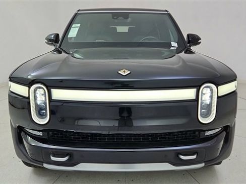 Used 2024 Rivian R1S Adventure image 13