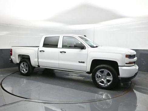 Used 2018 Chevrolet Silverado 1500 Custom w/ Texas Edition RWD image 16