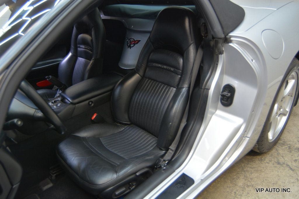 Used 2000 Chevrolet Corvette Convertible w/ Memory Pkg RWD image 27