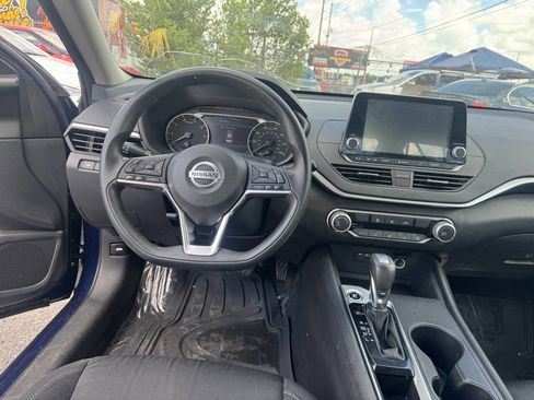 Used 2020 Nissan Altima 2.5 S FWD image 6