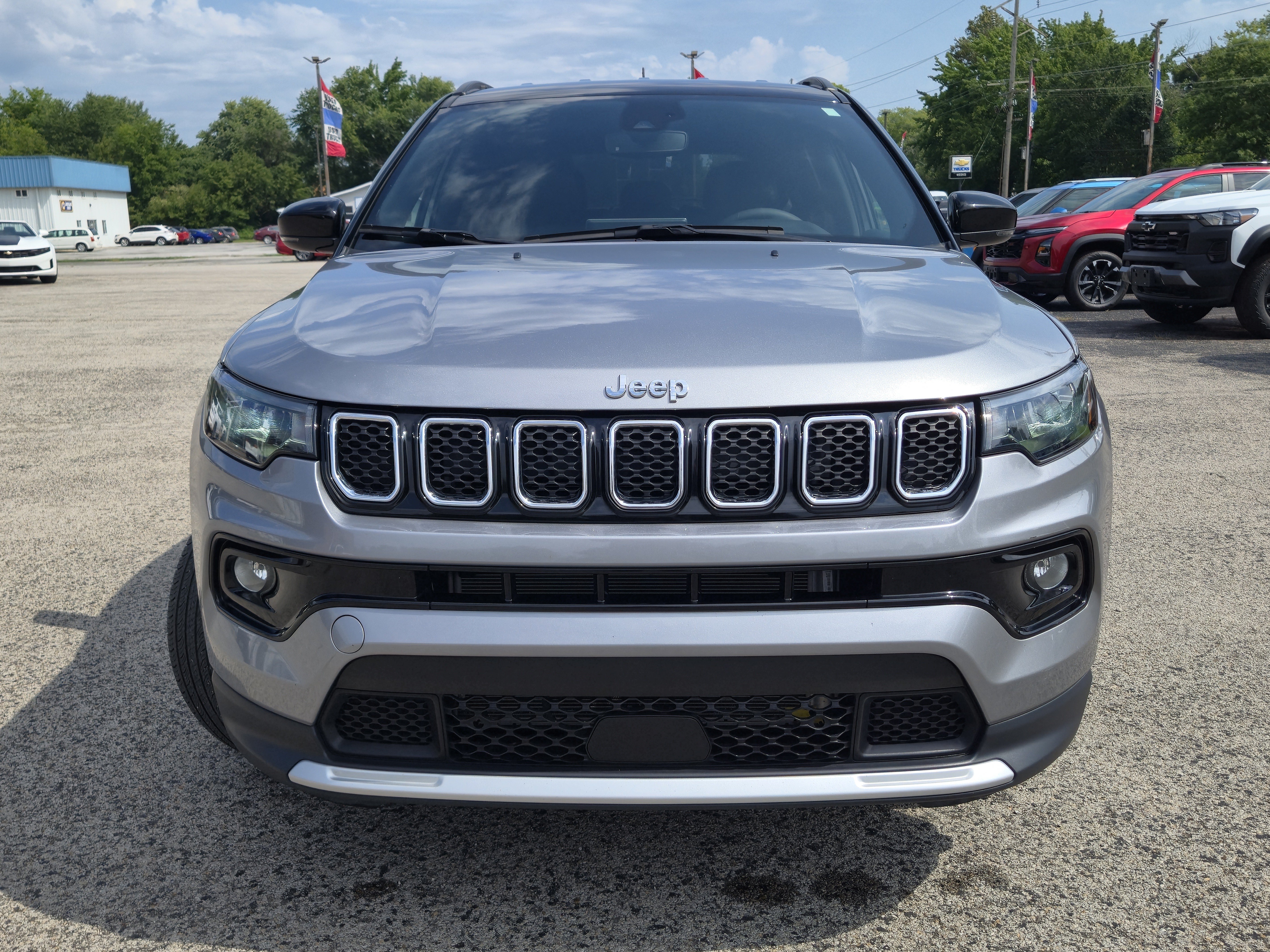 Used 2023 Jeep Compass Limited AWD/4WD image 7
