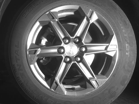 Used 2025 Chevrolet Blazer LT FWD image 12