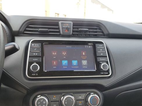 Used 2024 Nissan Versa S image 12