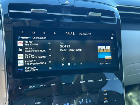 Used 2023 Hyundai Tucson Limited image 25