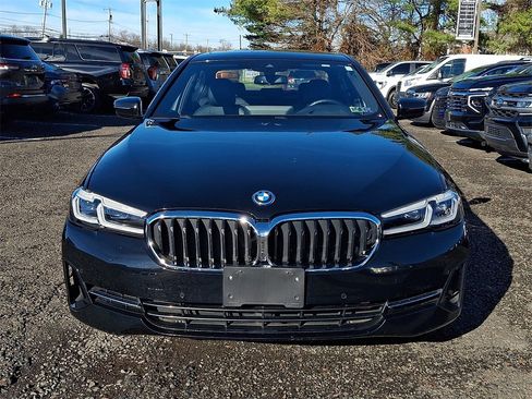 Used 2023 BMW 530e xDrive image 2