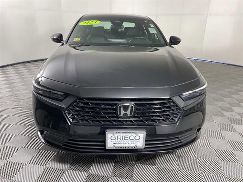 Used 2023 Honda Accord Sport image 3