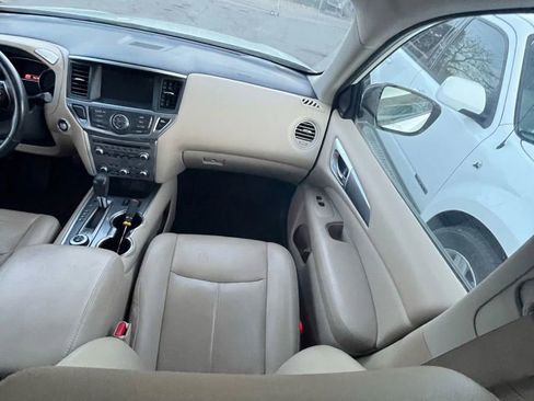 Used 2017 Nissan Pathfinder SL image 20