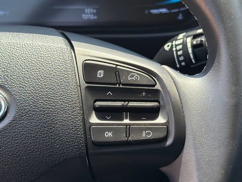 Used 2026 Hyundai Venue SEL FWD image 30