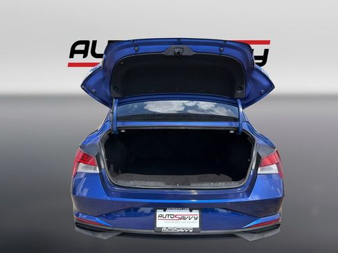 Used 2023 Hyundai Elantra SEL w/ Convenience Package FWD image 18