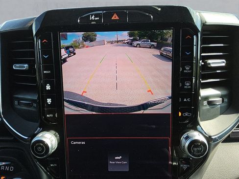 Used 2025 RAM 1500 Laramie AWD/4WD image 20