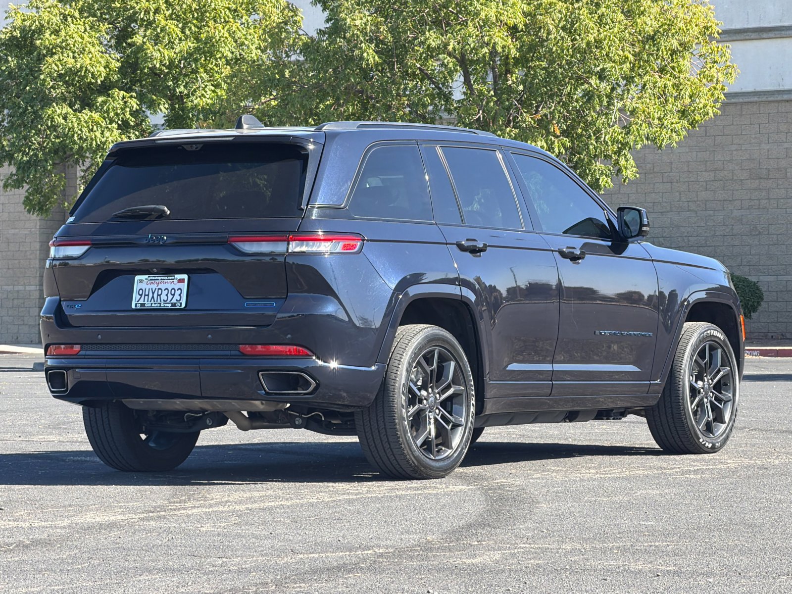 Used 2023 Jeep Grand Cherokee 30th Anniversary AWD/4WD image 4