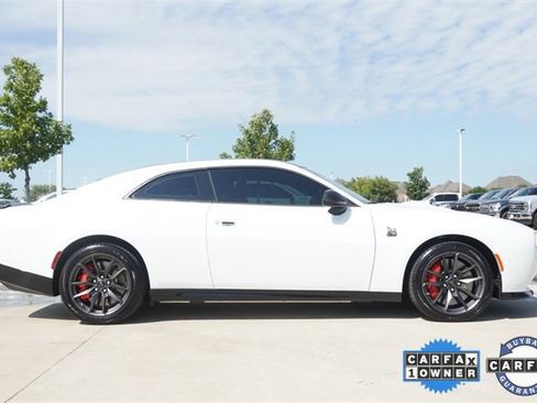 Used 2024 Dodge Charger R/T Scat Pack w/ Plus Group image 10