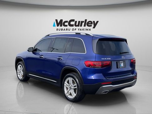 Used 2021 Mercedes-Benz GLB 250 4MATIC image 3