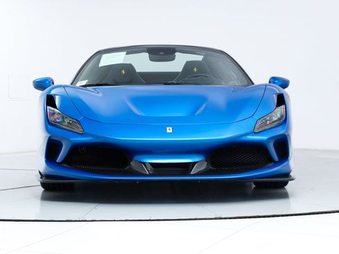 Certified 2022 Ferrari F8 Tributo image 13
