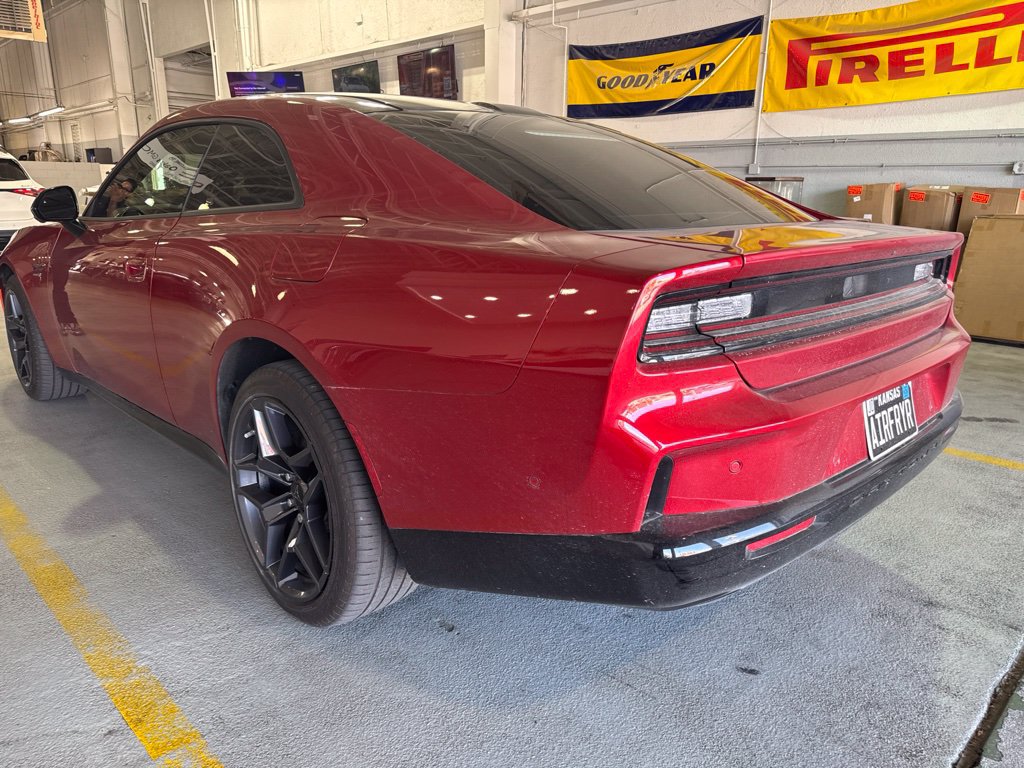 Used 2024 Dodge Charger Daytona R/T w/ Plus Group AWD/4WD image 7