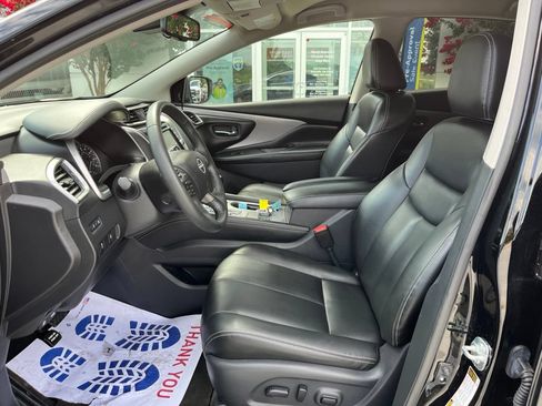 Used 2024 Nissan Murano SV w/ SV Midnight Edition Package FWD image 4